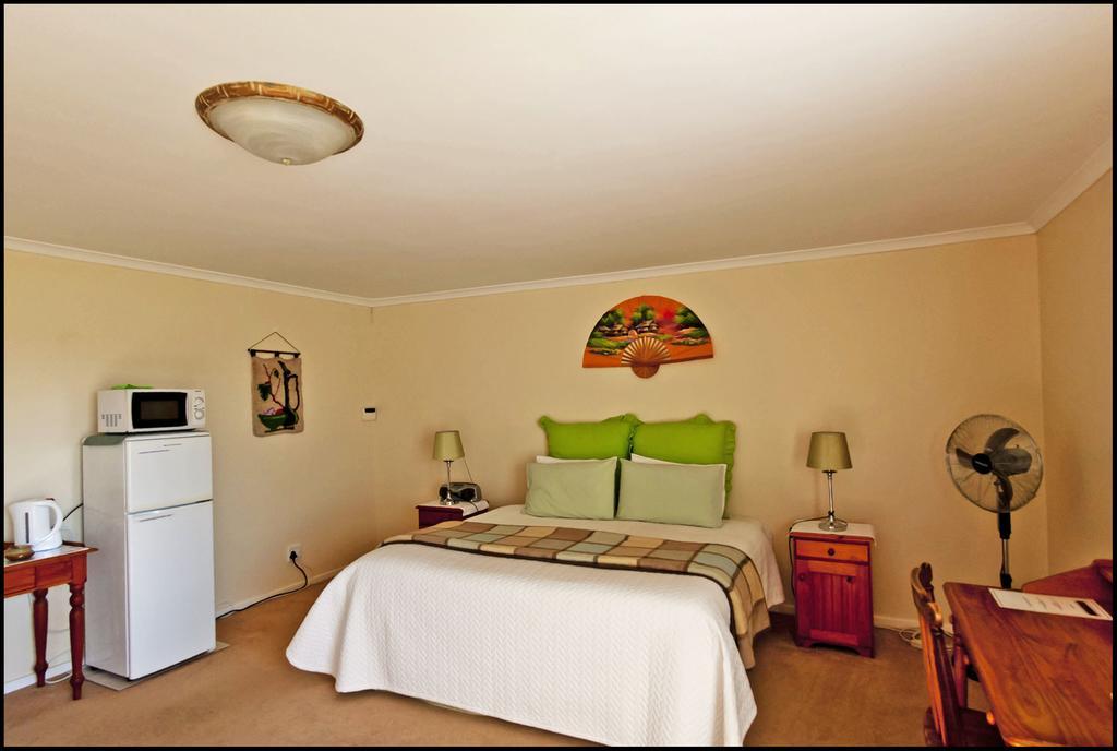 Vineyards Country Home Guest Room Blomtuin Экстерьер фото